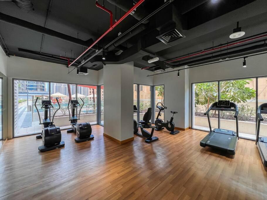 Vogue Downtown - Bellevue Towers Apartment Dubai Bagian luar foto