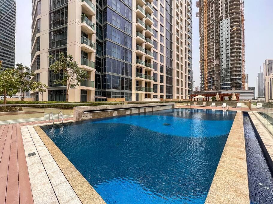 Vogue Downtown - Bellevue Towers Apartment Dubai Bagian luar foto