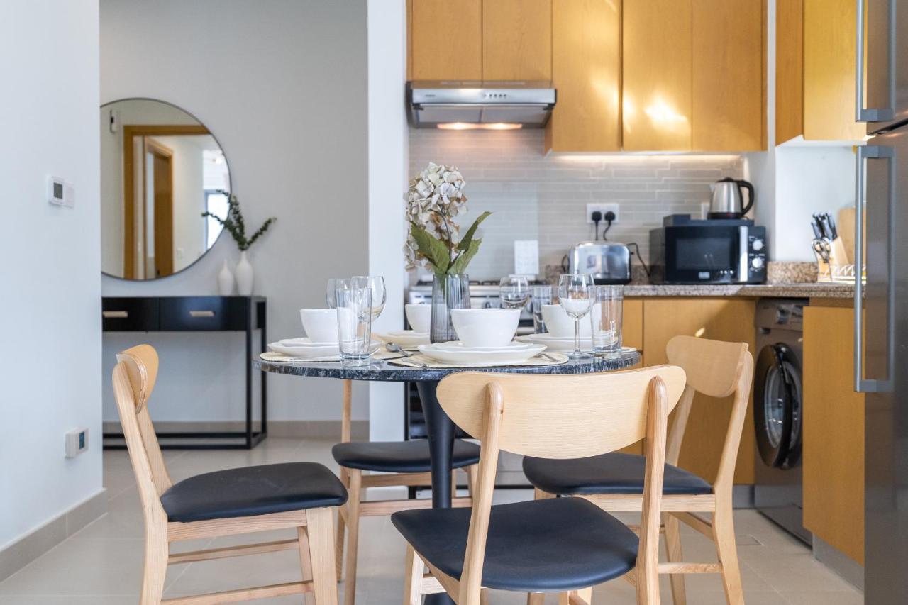 Vogue Downtown - Bellevue Towers Apartment Dubai Bagian luar foto