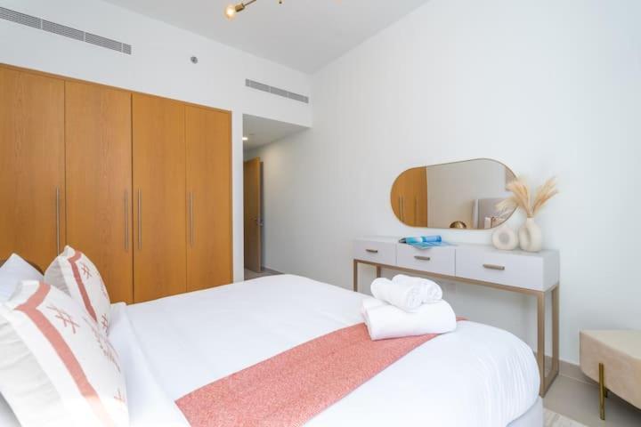 Vogue Downtown - Bellevue Towers Apartment Dubai Bagian luar foto