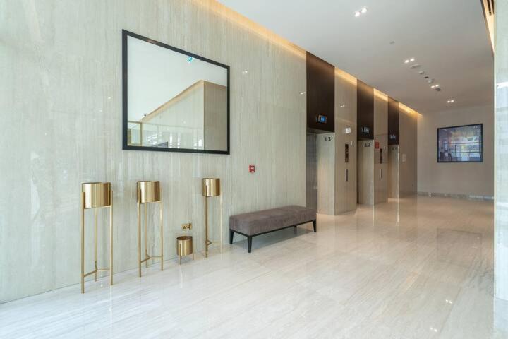 Vogue Downtown - Bellevue Towers Apartment Dubai Bagian luar foto